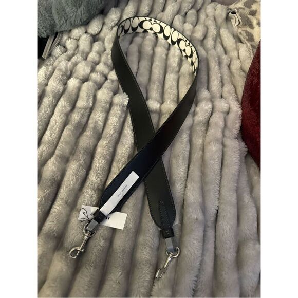 COACH logo leather novelty crossbody strap/belt - Picture 5 of 7